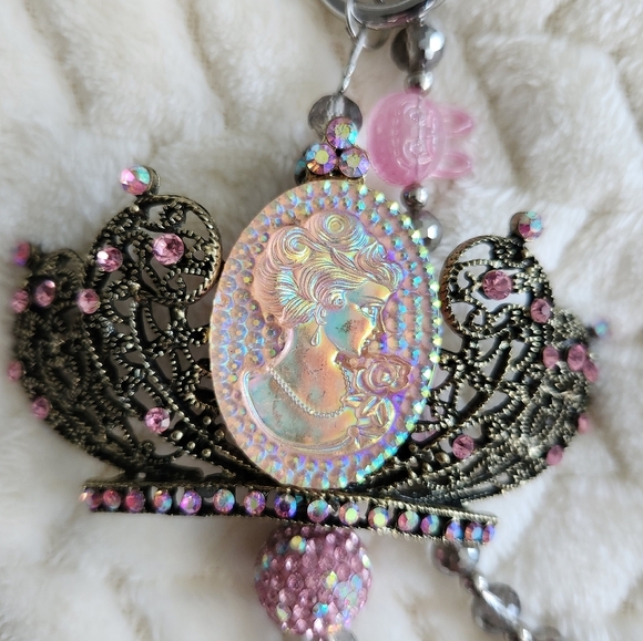 Elegant Pink and Silver Queens Crown Beaded 2 Chain Bag Charm Chain - Picture 3 of 9
